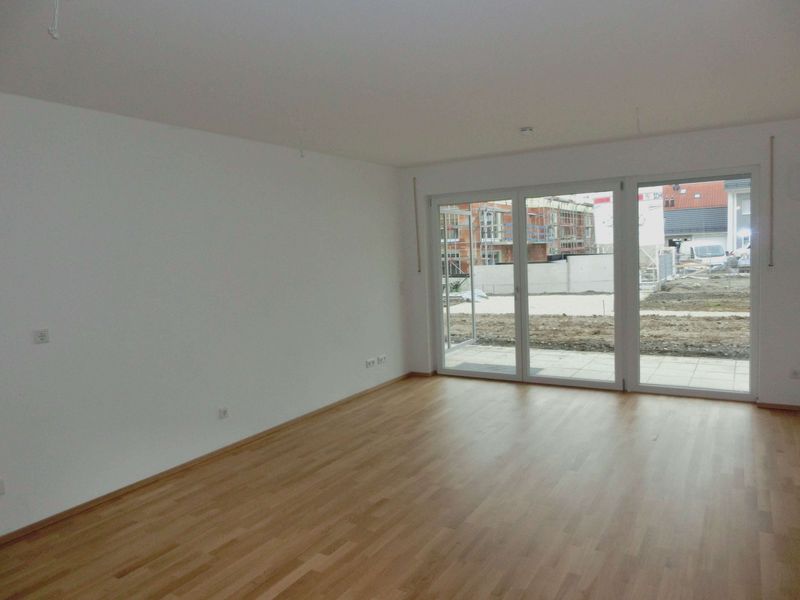 Helle 3 Zimmer Wohnung im EG in KfW 70 Haus